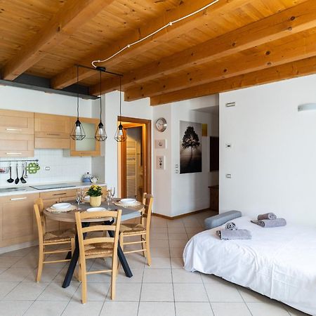 Garda Lake & Relax - Cottage On The Hill Caprino Veronese Bagian luar foto