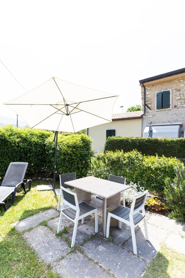 Garda Lake & Relax - Cottage On The Hill Caprino Veronese Bagian luar foto